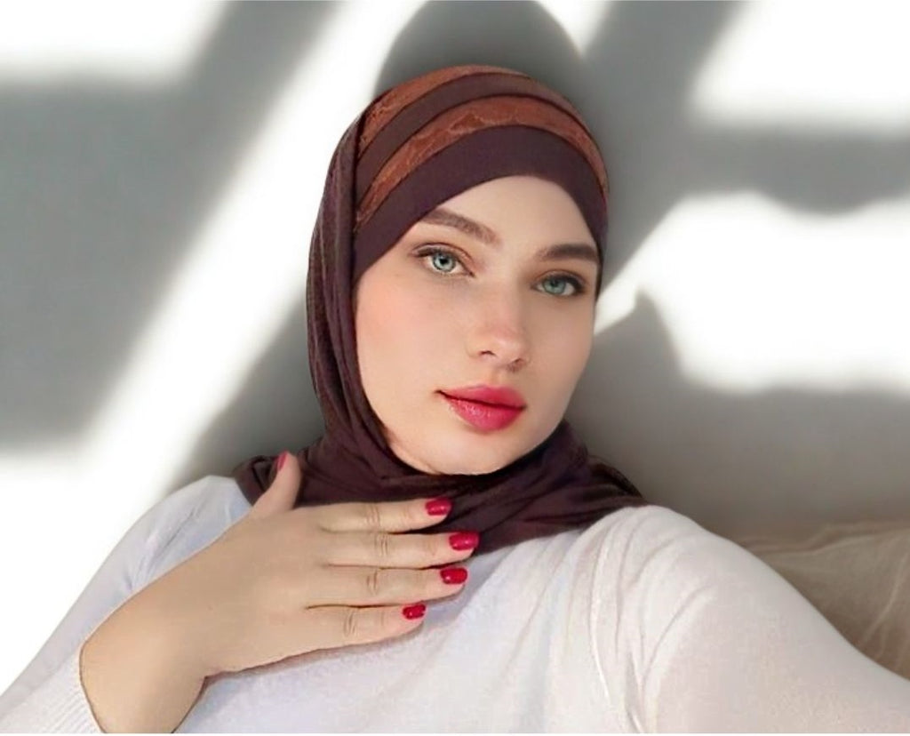 Hijab Marron avec dentelle